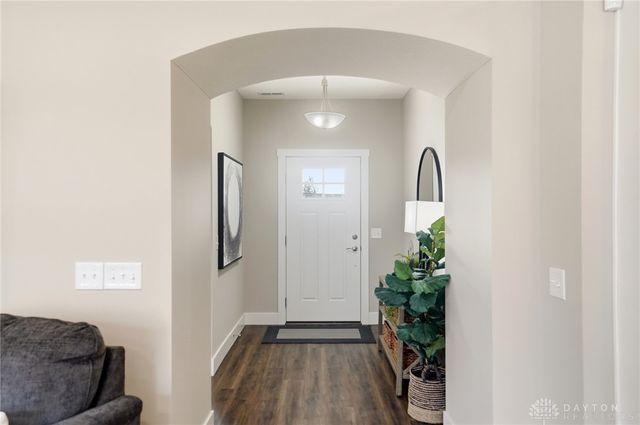 1444 Triple Crown Way, Beavercreek Twp, OH 45385