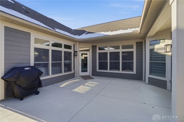 1444 Triple Crown Way, Beavercreek Twp, OH 45385