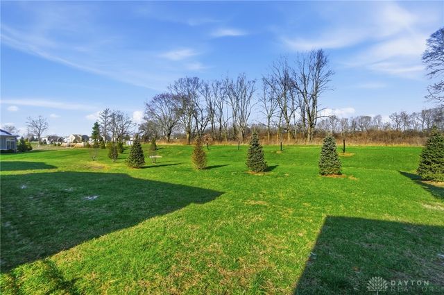 1444 Triple Crown Way, Beavercreek Twp, OH 45385