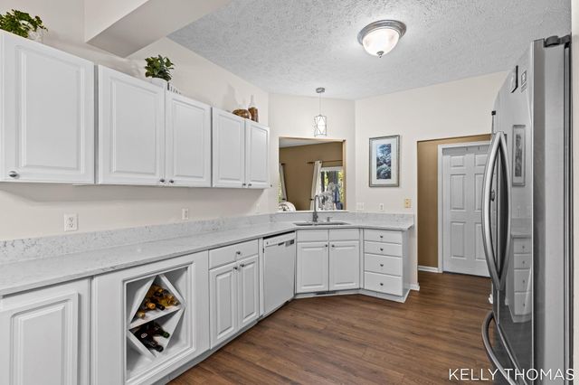 5892 Powderhorn Court Sw, City Of Wyoming, MI 49418