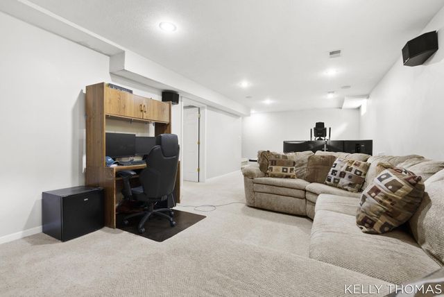 5892 Powderhorn Court Sw, City Of Wyoming, MI 49418