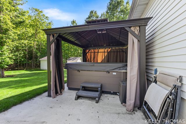 5892 Powderhorn Court Sw, City Of Wyoming, MI 49418