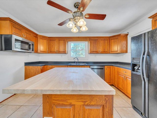 135 Old Furnace RD, Rocky Mount, VA 24151