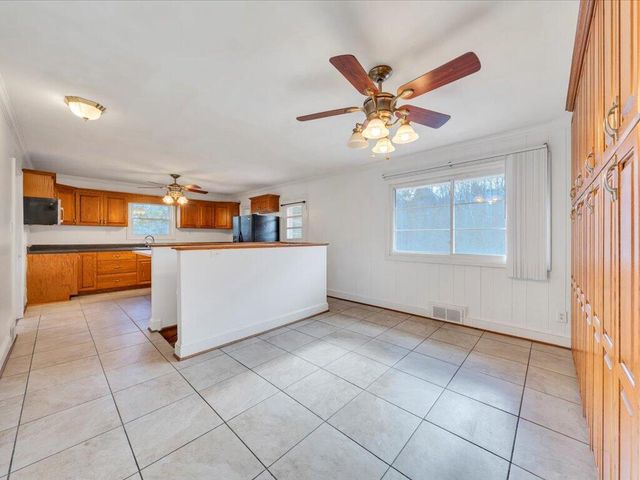 135 Old Furnace RD, Rocky Mount, VA 24151