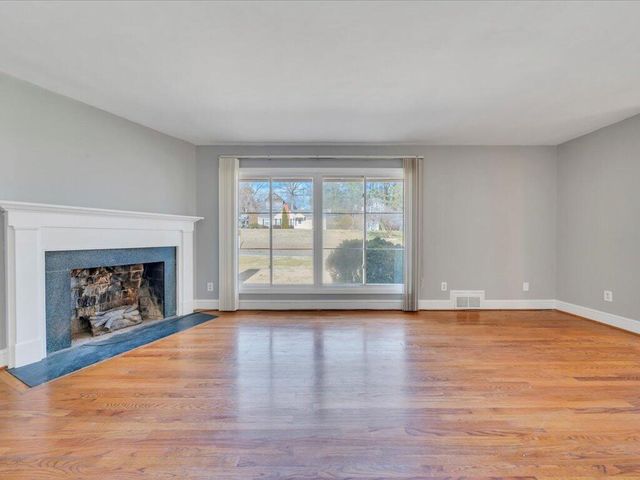 135 Old Furnace RD, Rocky Mount, VA 24151