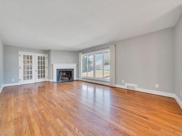 135 Old Furnace RD, Rocky Mount, VA 24151