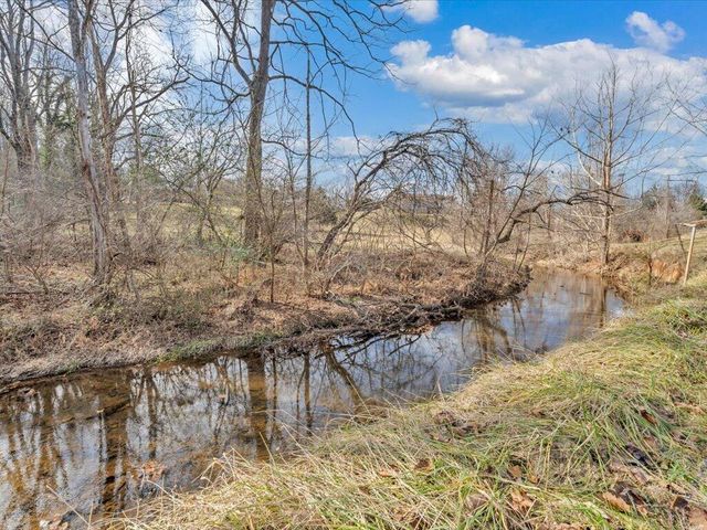 135 Old Furnace RD, Rocky Mount, VA 24151