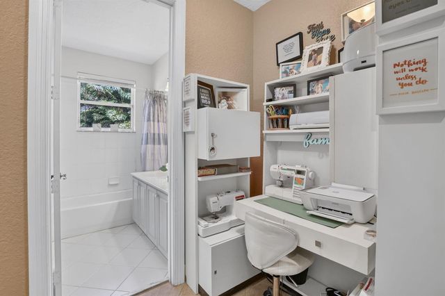 3143 SW 141st Terrace, Davie, FL 33330