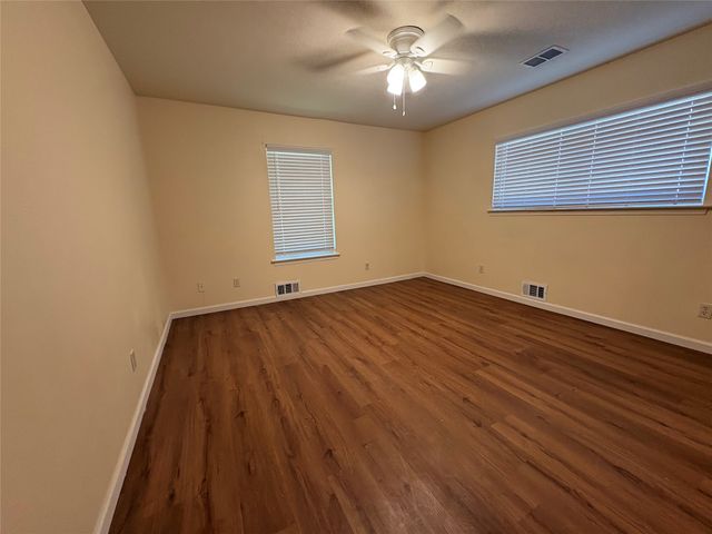 615 Oak Forest Drive, Dallas, TX 75232