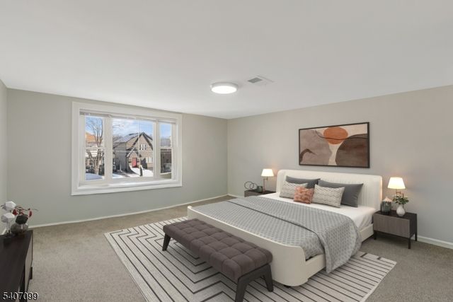 382 E Main St, Somerville Boro, NJ 08876