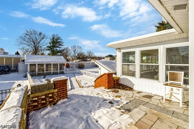 382 E Main St, Somerville Boro, NJ 08876