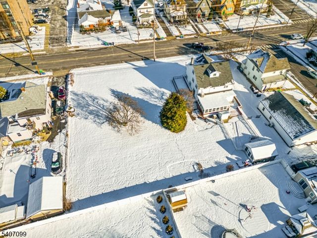 382 E Main St, Somerville Boro, NJ 08876