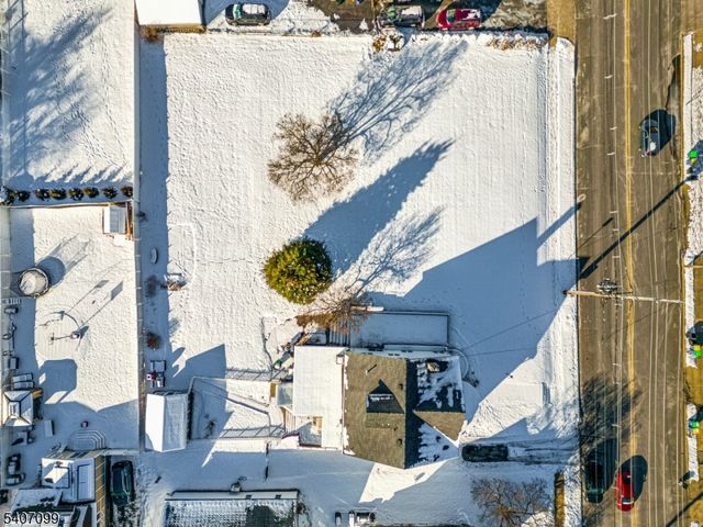 382 E Main St, Somerville Boro, NJ 08876