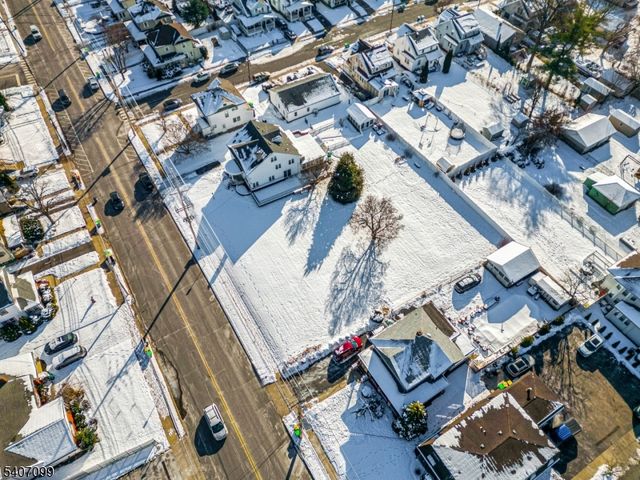 382 E Main St, Somerville Boro, NJ 08876