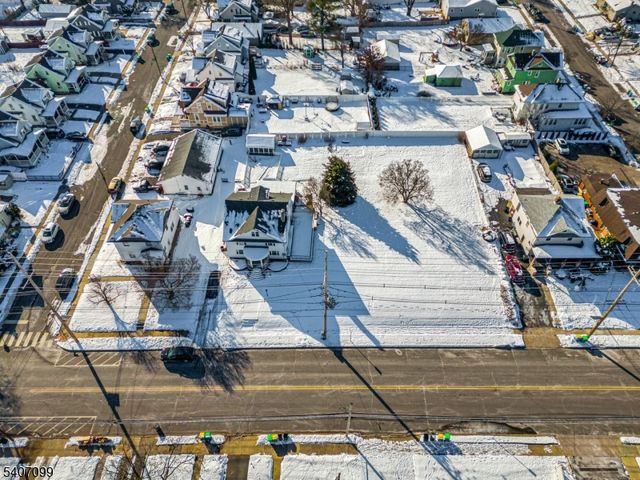 382 E Main St, Somerville Boro, NJ 08876