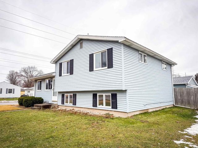 1703 Crestwood Boulevard, South Bend, IN 46635