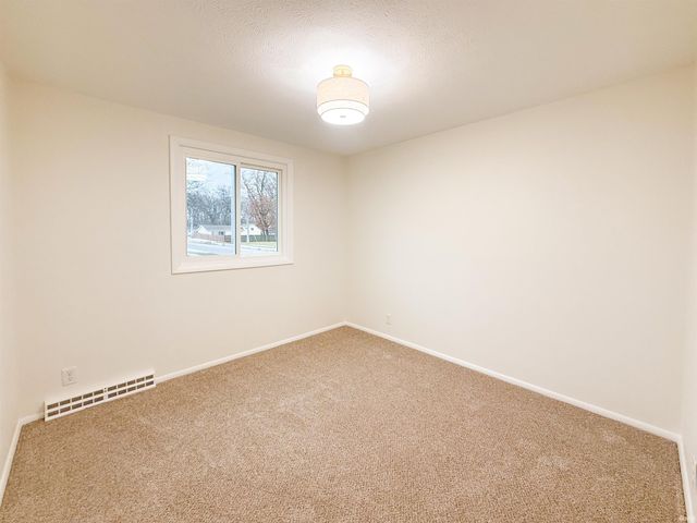 1703 Crestwood Boulevard, South Bend, IN 46635