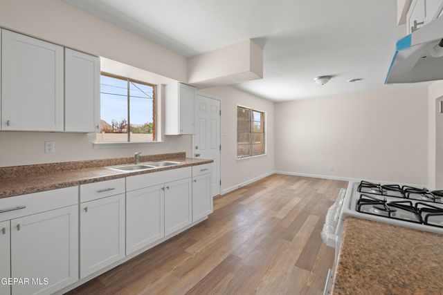 10060 ALCAN Street, El Paso, TX 79924