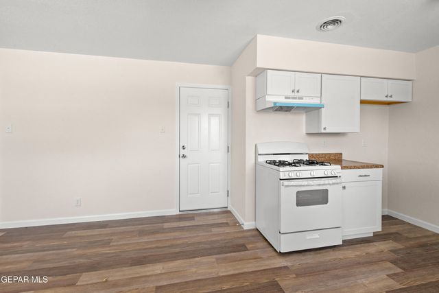 10060 ALCAN Street, El Paso, TX 79924