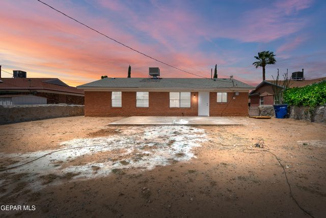 10060 ALCAN Street, El Paso, TX 79924