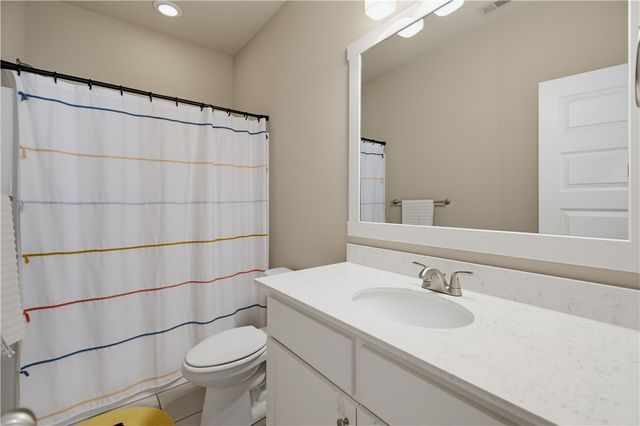 4697 W Marble Ridge Drive, Fayetteville, AR 72704
