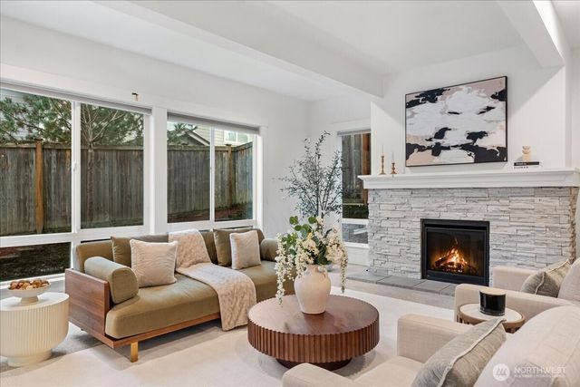 13707 NE 133rd Place, Kirkland, WA 98034