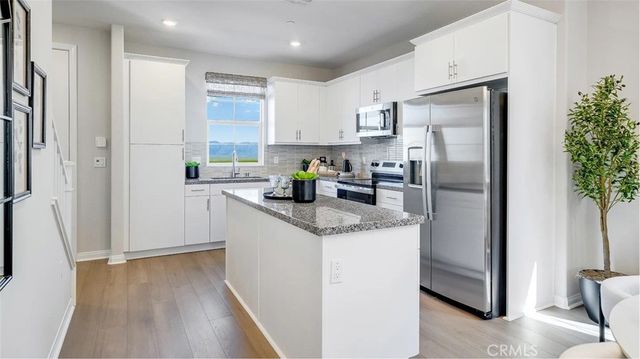 1201 Yeager Avenue, Rialto, CA 92376