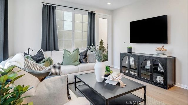 1201 Yeager Avenue, Rialto, CA 92376