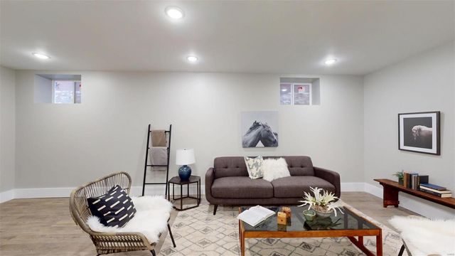 4251 Humphrey Street, St Louis, MO 63116