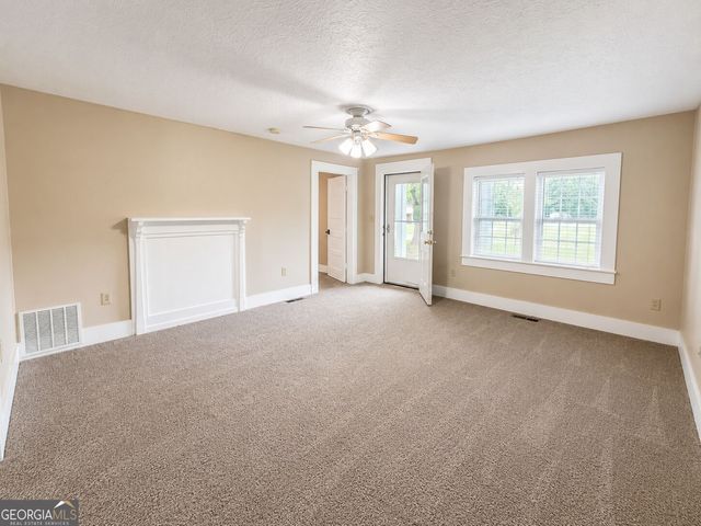 109 Dobbins Mill Rd, Griffin, GA 30223