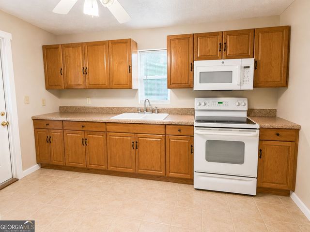 109 Dobbins Mill Rd, Griffin, GA 30223