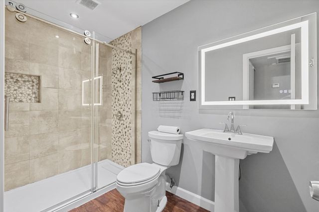 104 E 6th Street, Irving, TX 75060