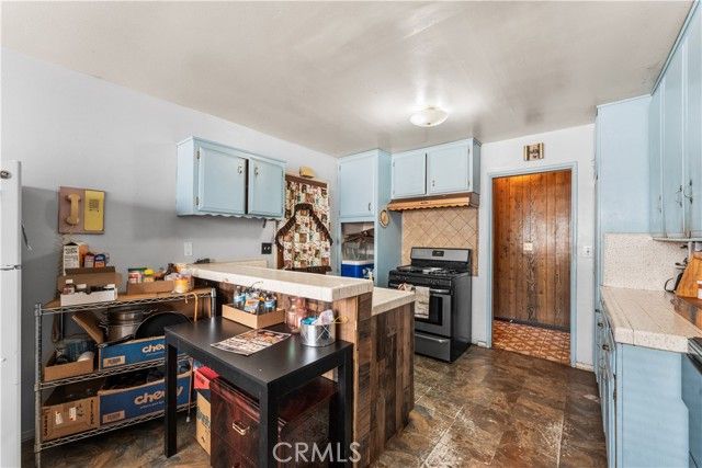 13525 Simshaw, Sylmar (los Angeles), CA 91342