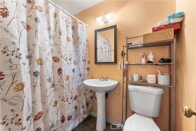 13525 Simshaw, Sylmar (los Angeles), CA 91342