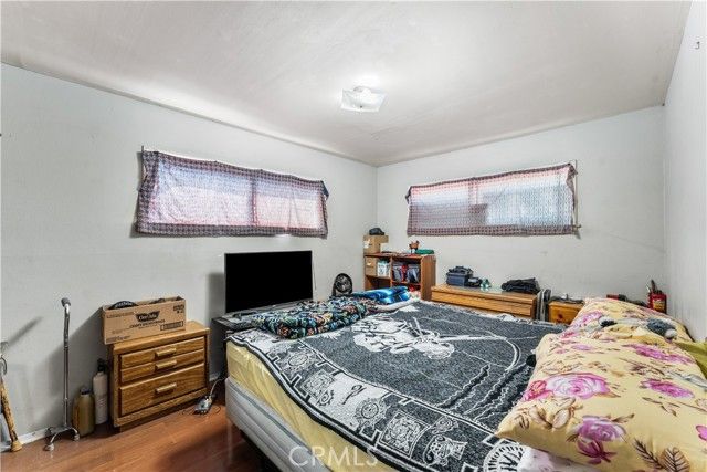 13525 Simshaw, Sylmar (los Angeles), CA 91342