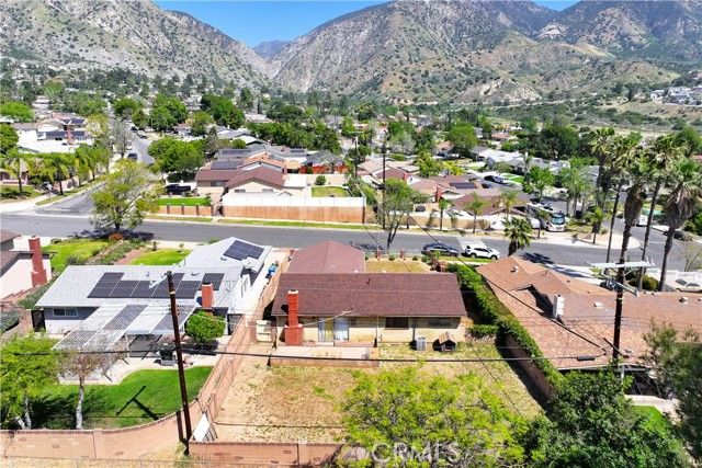 13525 Simshaw, Sylmar (los Angeles), CA 91342