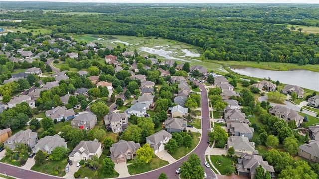 5310 W 166th Terrace, Overland Park, KS 66085