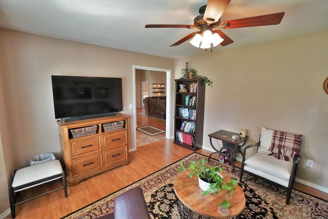 335 Kenwood Drive, Lemoore, CA 93245