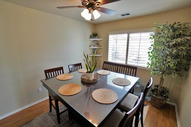 335 Kenwood Drive, Lemoore, CA 93245