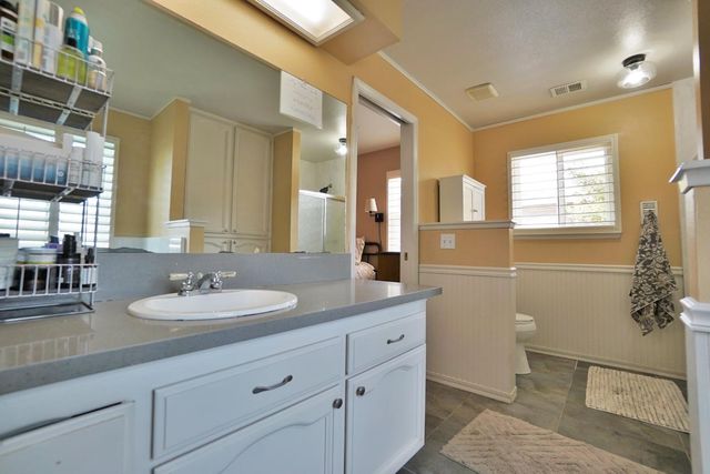 335 Kenwood Drive, Lemoore, CA 93245