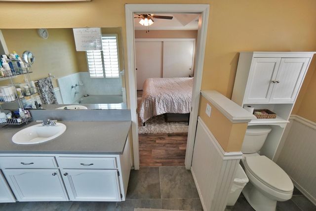 335 Kenwood Drive, Lemoore, CA 93245