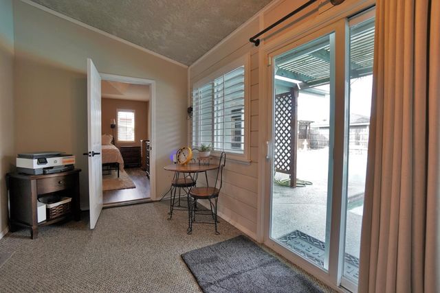 335 Kenwood Drive, Lemoore, CA 93245