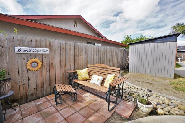 335 Kenwood Drive, Lemoore, CA 93245