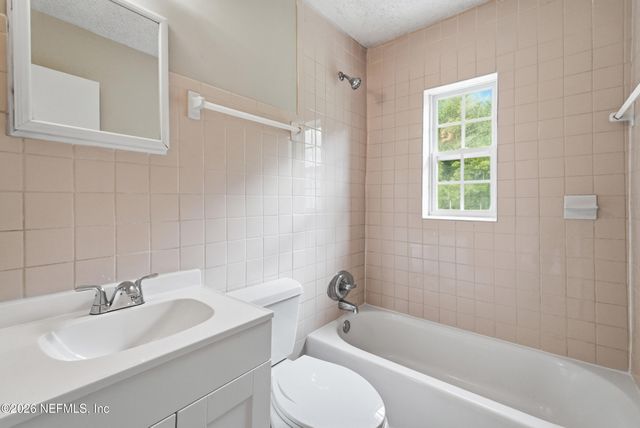 10180 HERNDON Road, Jacksonville, FL 32246