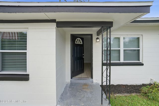 10180 HERNDON Road, Jacksonville, FL 32246