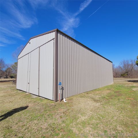 120546 S 4160 Road, Eufaula, OK 74432