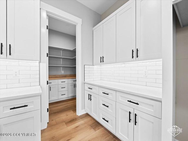 6675 E Gateway Drive, Palmer, AK 99645