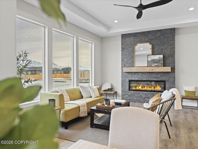 6675 E Gateway Drive, Palmer, AK 99645