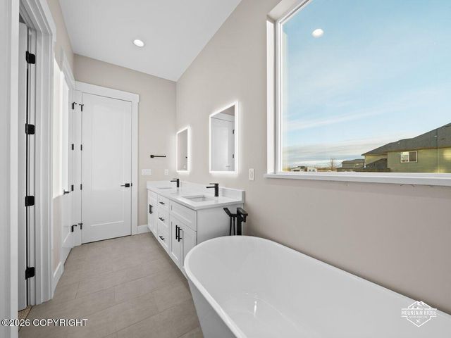 6675 E Gateway Drive, Palmer, AK 99645