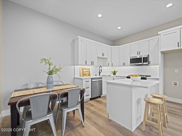 6675 E Gateway Drive, Palmer, AK 99645